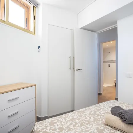 Апартаменты Luxury San Eugenio Ocean And Harbour View Адехе