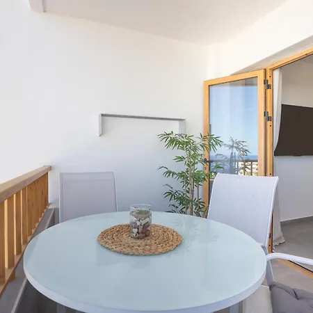 Lägenhet Luxury San Eugenio Ocean And Harbour View